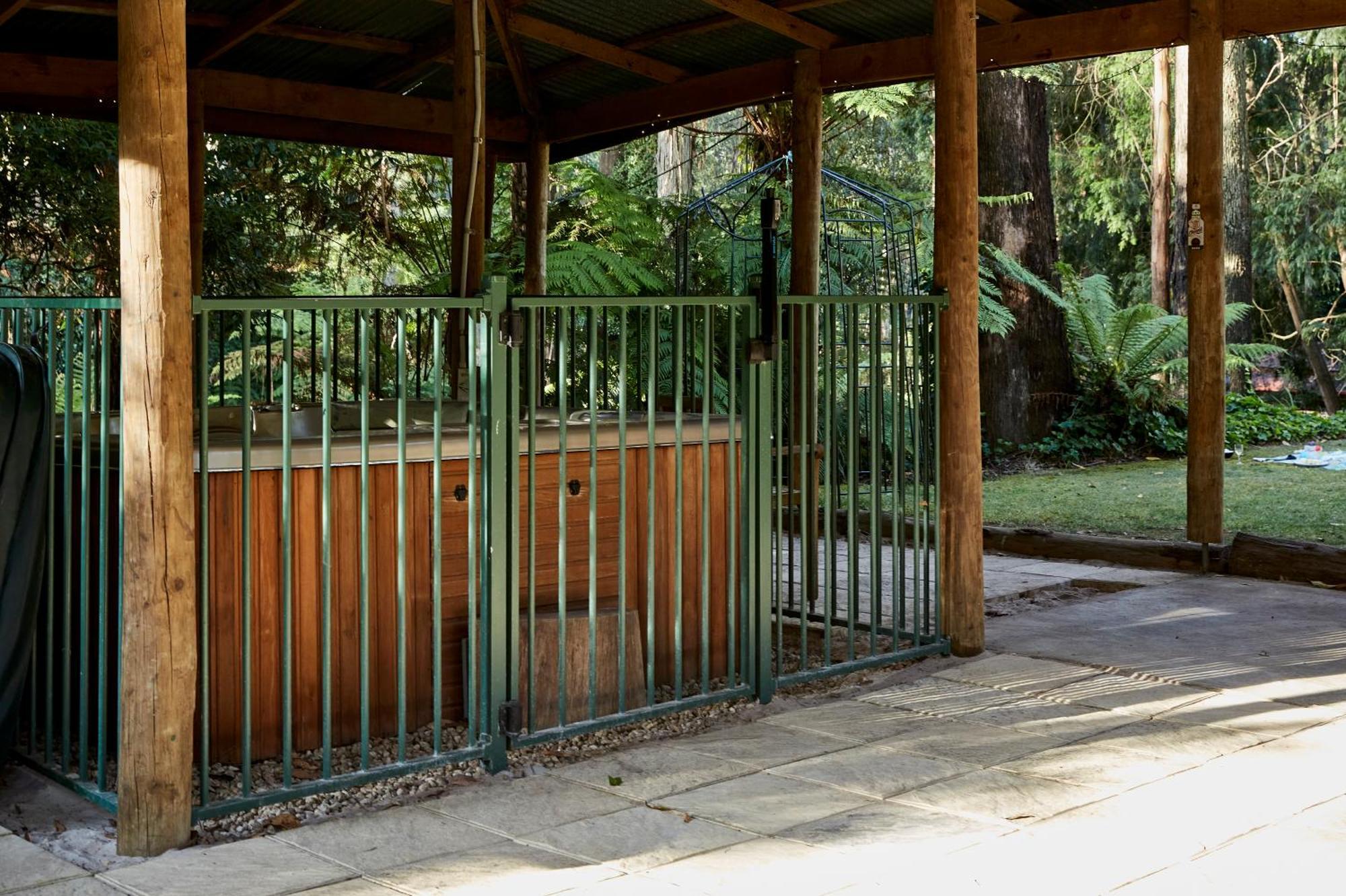 The Fernglen Forest Retreat マウント・ダンデノン エクステリア 写真